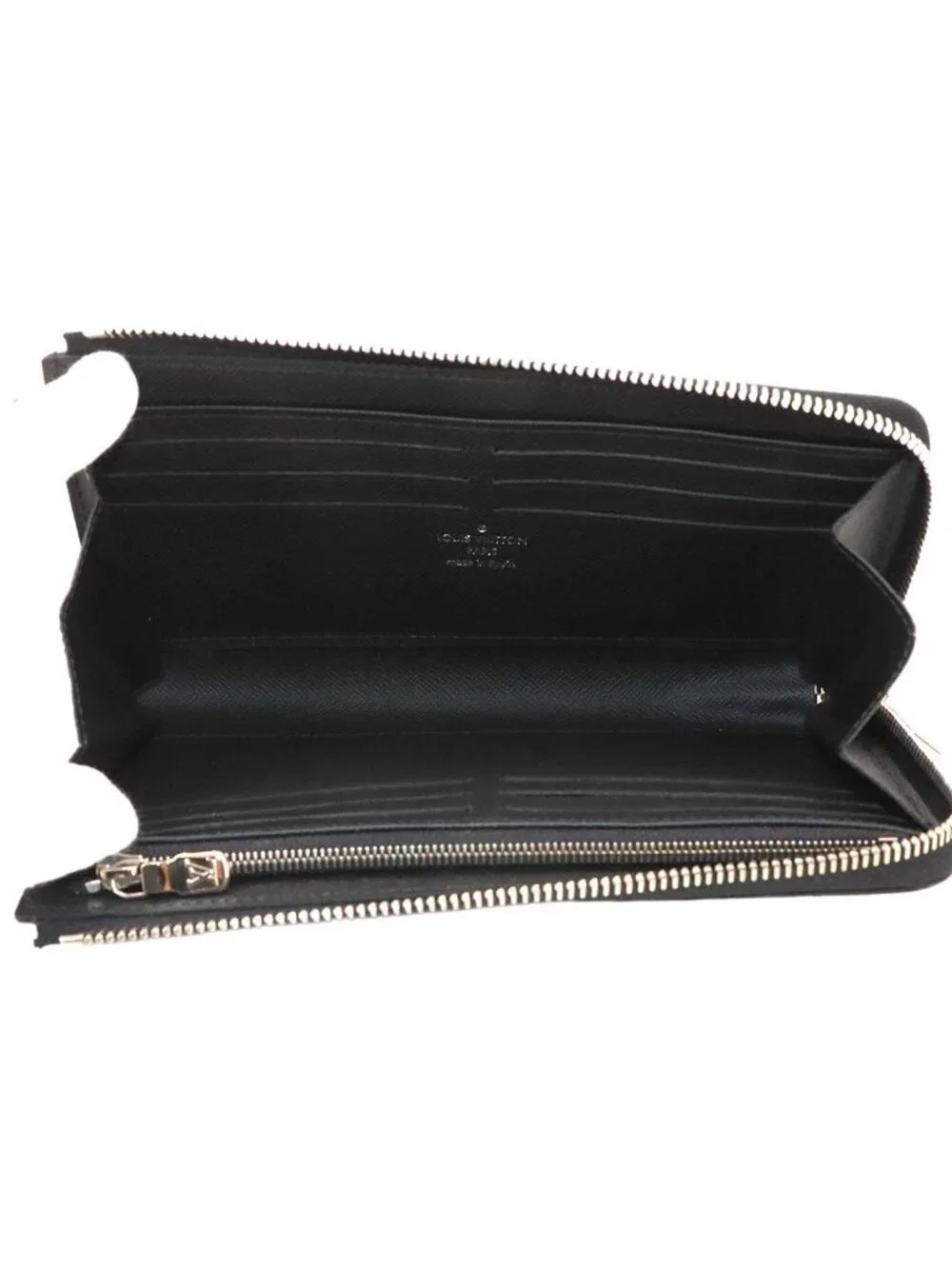 Louis Vuitton Taiga Zippy Dragonne L-shaped Zipper Wallet Leather Noir